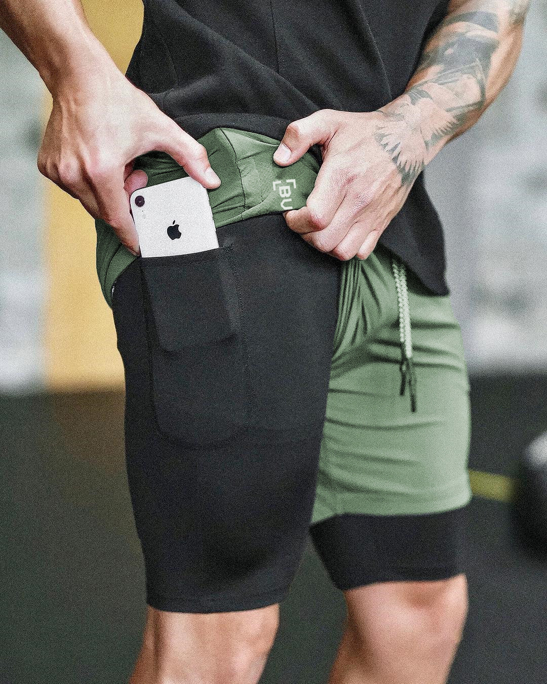 Short de compression avec poches
