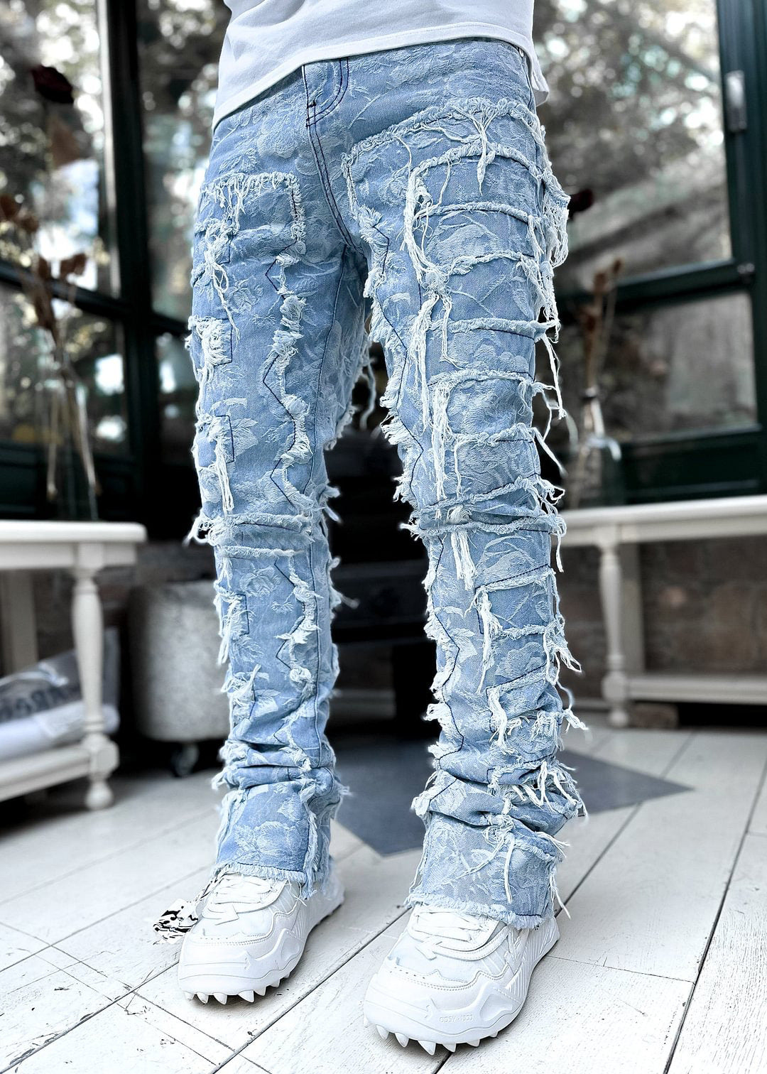 Pantalon déchiré à franges, avec patchs individuels, coupe longue ajustée, jean superposé pour hommes