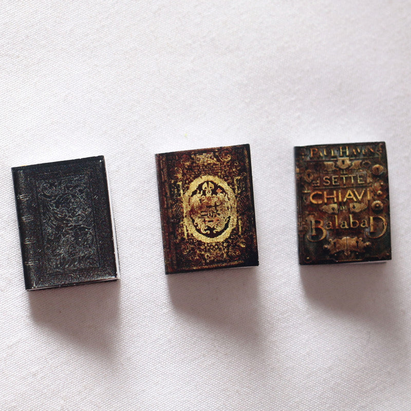 Dollhouse1:12 mini maison de poupée livres classiques accessoires de maison de poche accessoires de scène BJD