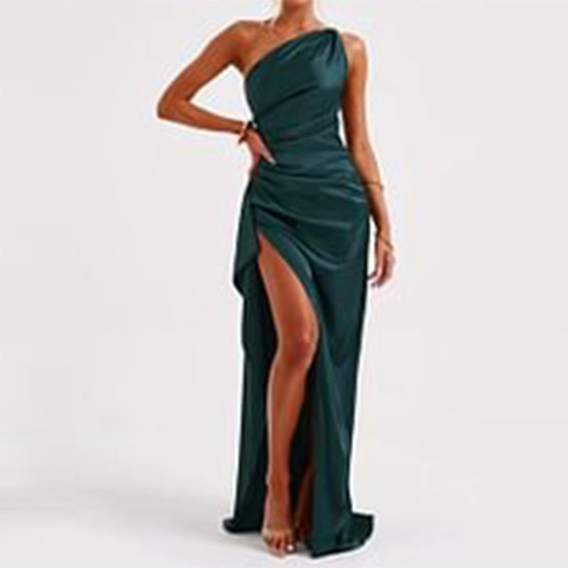 Robe d'été élégante et sexy à une épaule, dos nu, fendue, en satin ajustée de couleur unie pour femmes